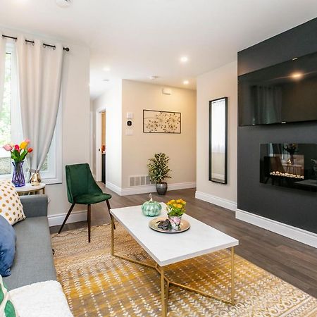 Luxury 1Br With King Bed - Steps From Byward Market! Apartment Ottawa Bagian luar foto