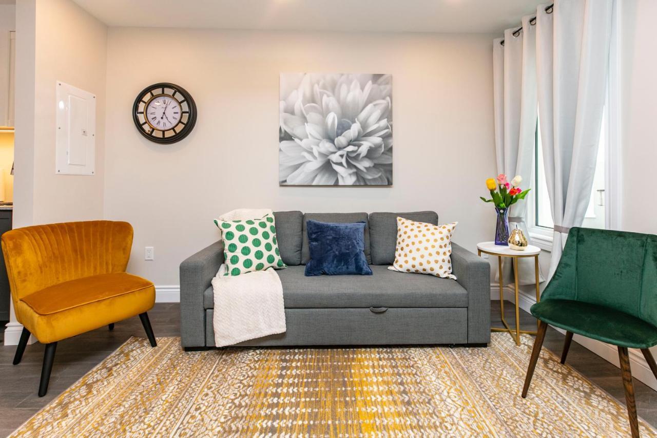 Luxury 1Br With King Bed - Steps From Byward Market! Apartment Ottawa Bagian luar foto