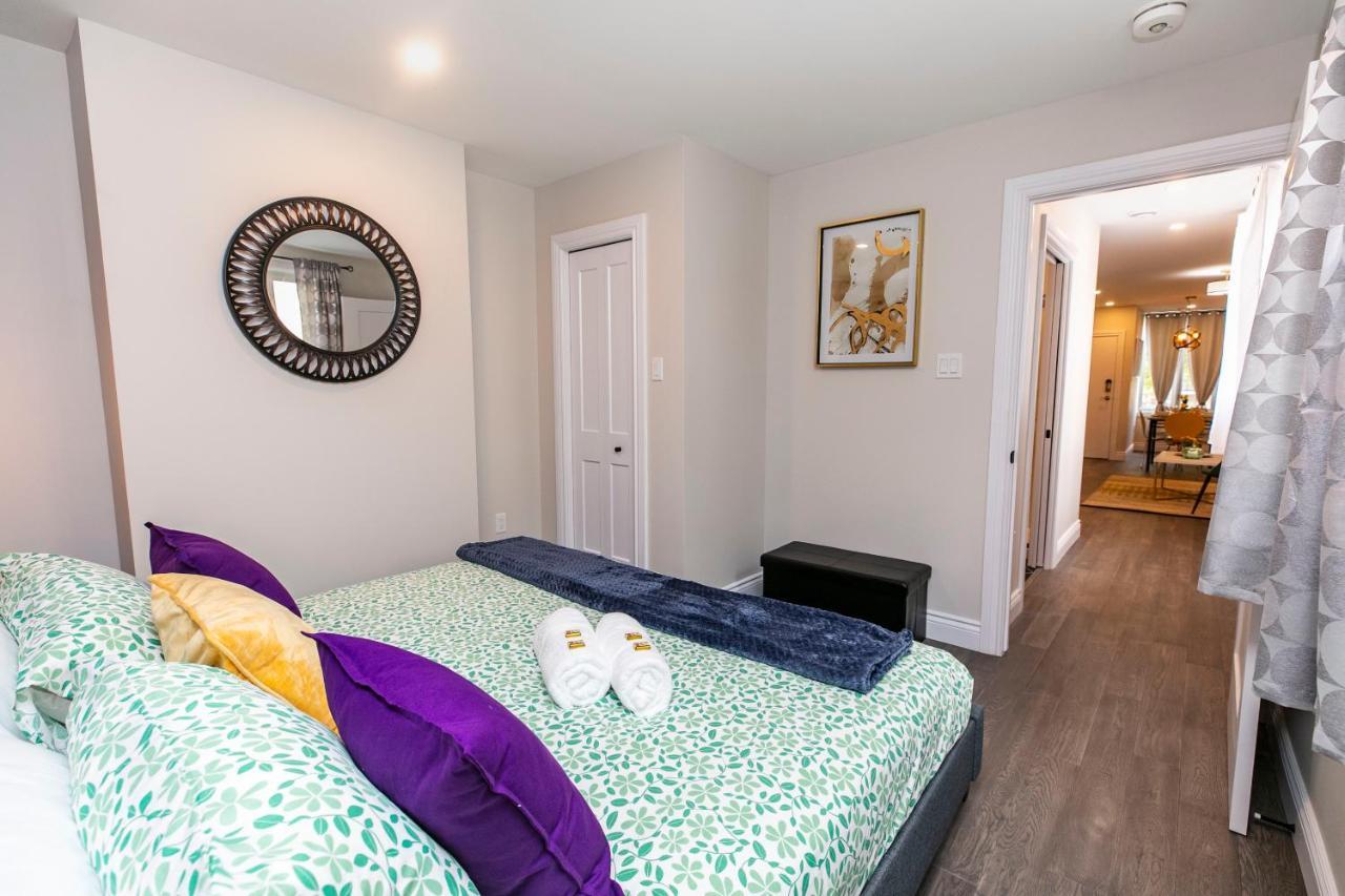 Luxury 1Br With King Bed - Steps From Byward Market! Apartment Ottawa Bagian luar foto